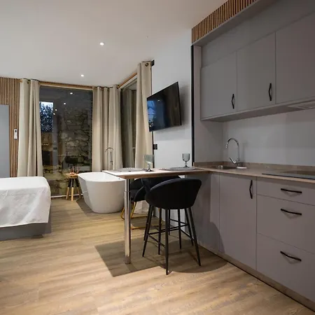 Aparthotel As Alvarizas