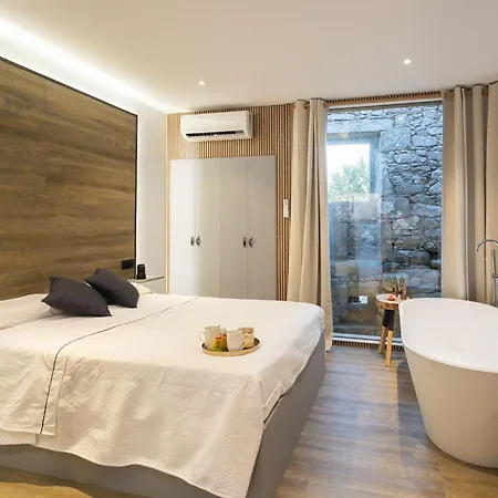 Aparthotel As Alvarizas *