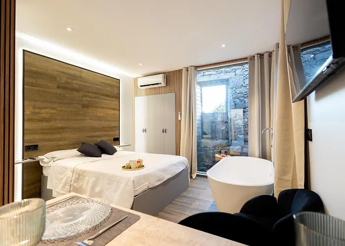 As Alvarizas מלון דירות 3*